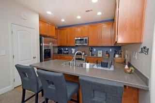 Lake Tahoe Reno 4 Bedrooms Full Kitchen King Bed - 1