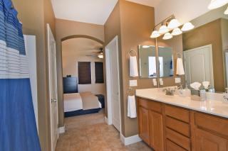 Lake Tahoe Reno 4 Bedrooms Full Kitchen King Bed - Steamboat - 2