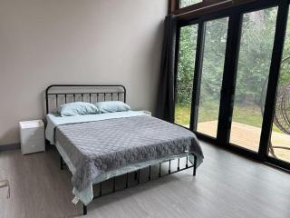 3-bedroom Lakefront Villa #3 - Lakefield - 7