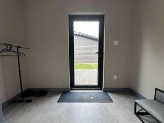 3-bedroom Lakefront Villa #10 - Lakefield - 1