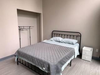 3-bedroom Lakefront Villa #8 - Lakefield - 1