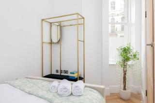 Kensington Apartments - London - 2