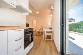 Symphony Tivat Apartment - Donja Lastva - 3