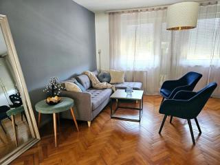 Apartment Nina - - 1