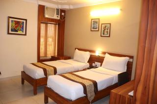 Hotel E Rock Premium Palace Near Railway Station - Bhubaneshwar - 6