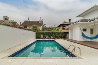 Casa 4Q c/ piscina em Jurerê Internacional MER0671 - Florianópolis - 0