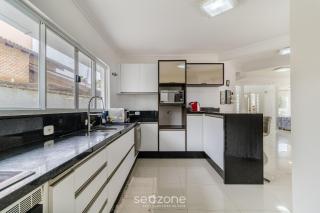 Casa 4Q c/ piscina em Jurerê Internacional MER0671 - Florianópolis - 2