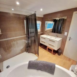 House for 9 people - Saint-Clair-sur-lʼElle - 1