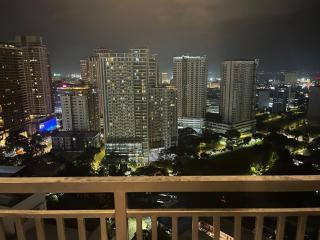 Cozy Studio Across Ayala Mall - 9