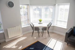 Central Brentwood -Parking -Close to Station -WIFI - Brentwood - 2