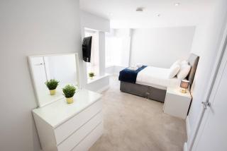 Central Brentwood -Parking -Close to Station -WIFI - 9 - 2
