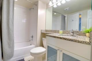 Beautiful & Apt W Pool Access All-Year - Arlington - 0