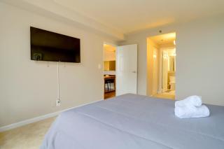 Beautiful & Apt W Pool Access All-Year - Arlington - 1