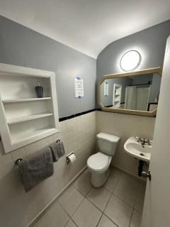Niagara Falls 1-Bedroom Suite #10 - Niagara Falls - 1