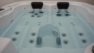 Jacuzzi Sensation - 8