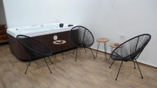 Jacuzzi Sensation - 2