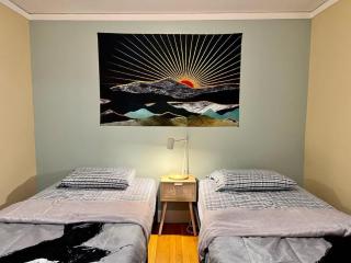 Affordable & Furnished Comfy Oakland Apt - Oakland - 8
