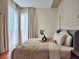 Serenity Medini - - 8