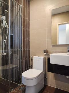 Serenity Medini - - 7