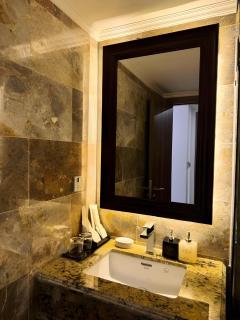 The Room Hotel Phú Quốc - Starbucks - Phu Quoc - 7