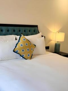 The Room Hotel Phú Quốc - Starbucks - Phu Quoc - 3