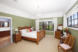Stately Bowral Designer Home - Bowral - 8