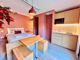 Stylish Garden Escape- BBQ, Projector & Exclusive Parking - Cagnes-sur-Mer - 0
