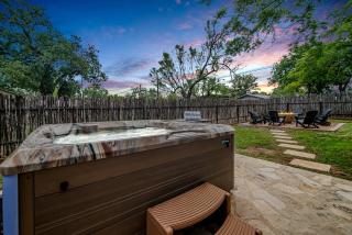 Blissful Haven with Hot Tub & Fire Pit - Fredericksburg - 4