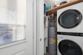 SeaRenity Awaits: 2-BD, 2-BA Coastal Escape! Perfect for 5! Pet Friendly! - Laguna Beach - 5