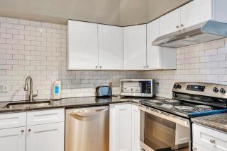 715a - Settle into Soulard 4 beds 2 full baths - Soulard - 1