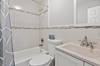 Perfect for 2/4 mins from Wilton Manors/Near Beach - 4