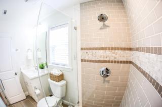 Adorable 3 Bedroom 2 Bath Home - Fullerton - 4