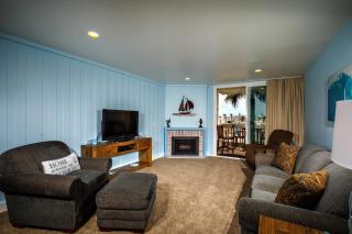 Oceanside Beach Condos - Oceanside - 4