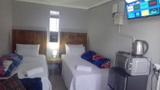 The Croc Backpackers - 4