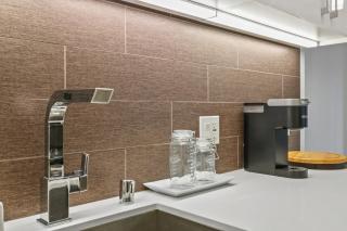 Stunning DTLA Gem 2 bed with pool, gym and parking - 5