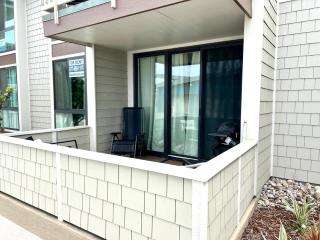 Oceanside Beach Condos - Oceanside - 9