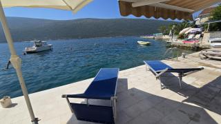 Villa Valentino - Next to Portonovi and First Row to the Sea - 1