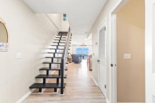 Surf’s Up! Pet-friendly, 2BR 2BA Beachfront Townhouse, Sleeps 8! - 6