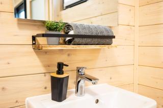 NORA Stays Tiny House mit Seeblick - Sauna - Klima - - 3