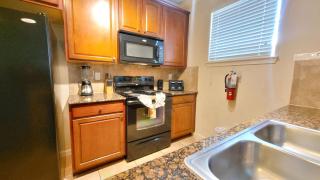 3 Bedroom Condo in Bella Piazza - 5