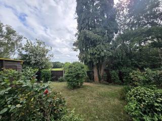 Twenty-One Retreat Surrounded by open landscapes - Rowley Regis - 8