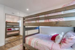 Beautiful Remodel 3 Bedroom 2 bathroom Home with Pool & Jacuzzi - Fullerton - 6