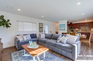Beautiful Remodel 3 Bedroom 2 bathroom Home with Pool & Jacuzzi - Fullerton - 4