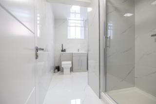 Luxury Apartment In City Centre Ideal For Business & Families With Free Gym By The Pocklington - The Guild Suite - Leicester - 2