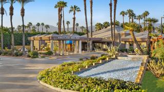 Marriott's Desert Springs Villas II Studio Apartment with Resort Access - Palm Desert - 4