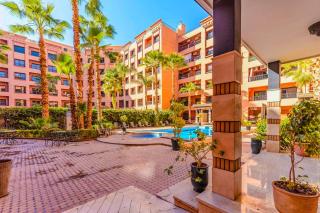 53 - Top localisation, neuf, Piscine et une vue balcon - 8