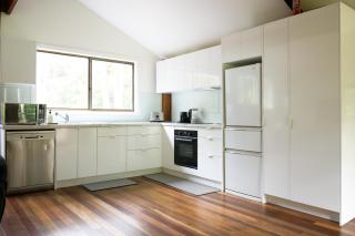 CREEK HOUSE at Snows Creek Retreat - - 9