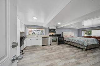 His Grace Garden Apartment - Villa Park - 0