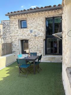 Atypical house with terrace - Salles-sous-Bois - 8