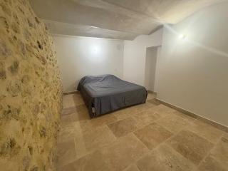 Atypical house with terrace - Salles-sous-Bois - 2